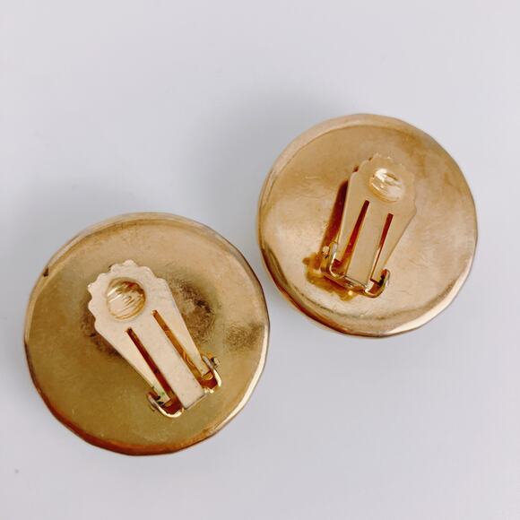 Vintage Mid Century Hand Painted Yellow Floral Clip On Earrings Domed Round - Picture 8 of 9